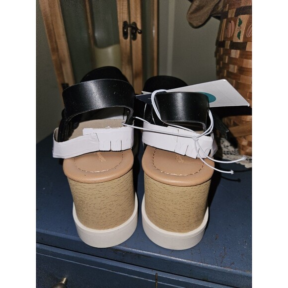 Universal Thread Alba Platform Heels SZ 8 | Black Sandals with Memory Foam NEW - Picture 3 of 7
